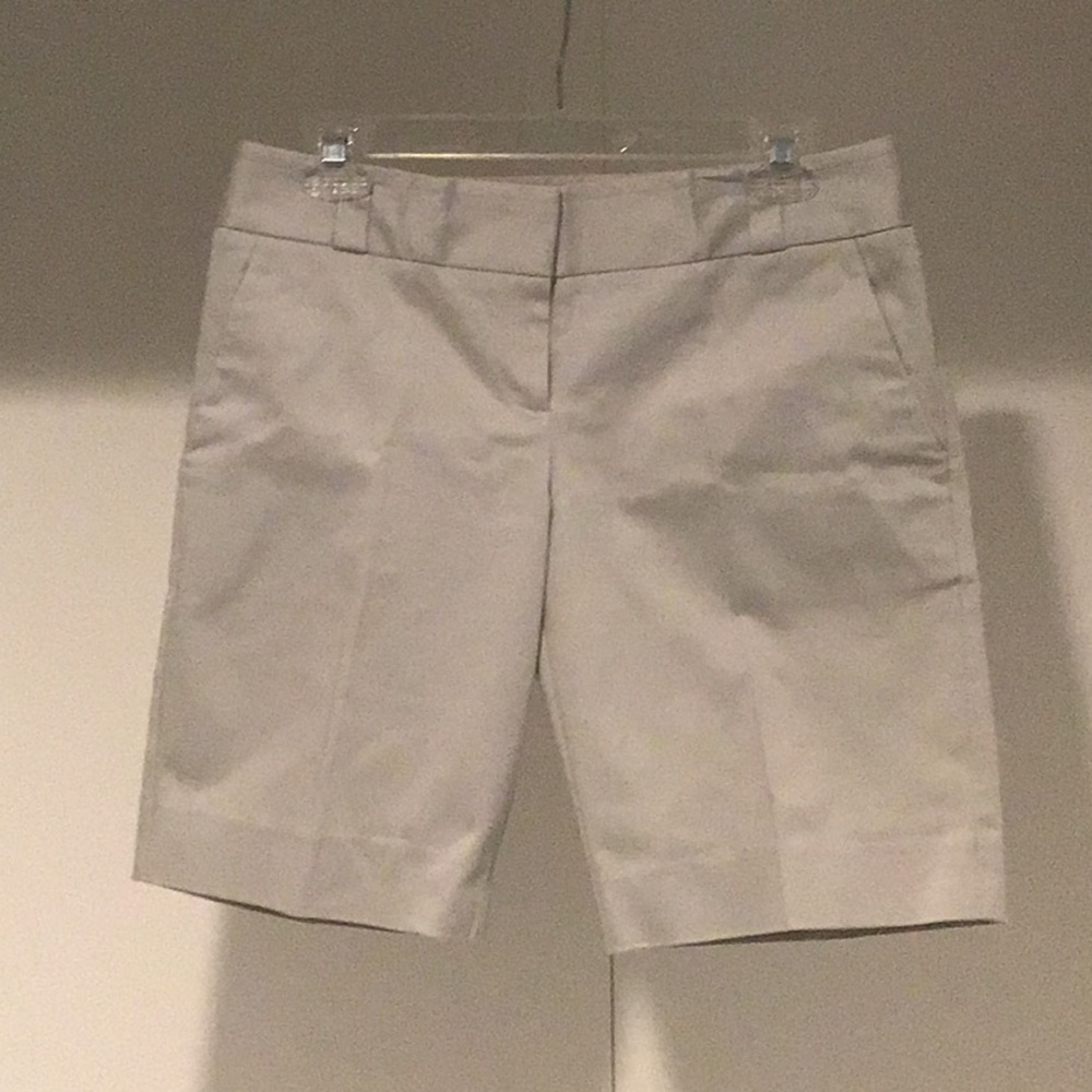 The Limited drew fit shorts